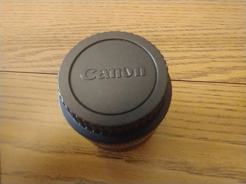 Пленочная камера Canon EOS Rebel G 35 мм с объективом 35-80 мм, ремешком, руководствами, сумкой. - Изображение 3 из 4