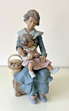 Lladro - A Treasured Moment - 11774 - LImited Edition Boxed As New