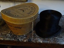 BELLE BOITE A CHAPEAU ET HAUT DE FORME-CHAPELLERIE DU PETIT LOUVRE MARSEILLE