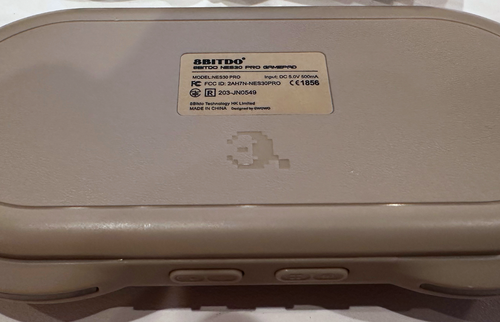 8bitdo NES30 Pro (1st Gen) Controller/Gamepad - Picture 4 of 4