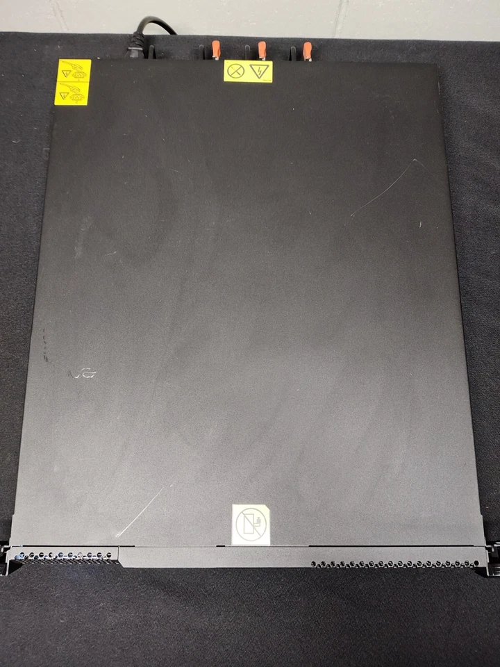 Servidor IBM XGS 3100 5122-72M Intel Pentium B915C @ 1,5 GHz 8 GB RAM SIN SSD Foto 4 de 4