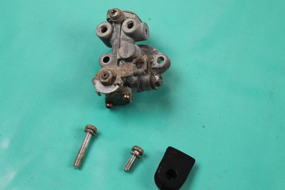 Conjunto de bomba de aceite Suzuki TS400 1973 16100-32011 TM400 Foto 4 de 4