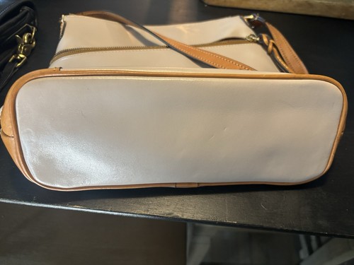 Dooney & Bourke Handbag Wexford Smooth Leather Crossbody Bag AUTHENTIC. - Picture 2 of 8