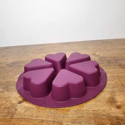 Tupperware Valentine Heart Holiday Silicone Baking Form Mold Purple Ne
