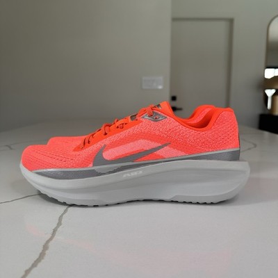 Nike Air Winflo 11 Premium Hyper Crimson Shoes Men s Sz 11 (HQ2940 800)