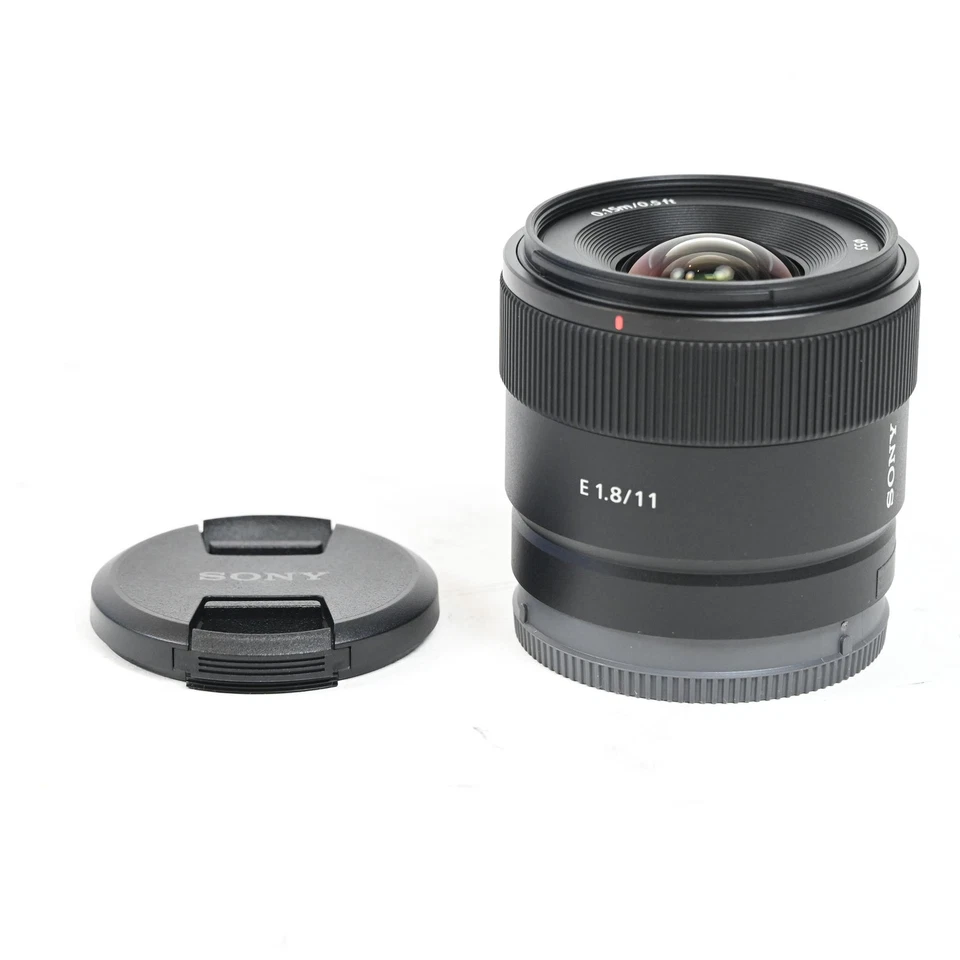 Lente Sony E 11 mm f1,8 para Sony E Mount SEL11F18 #248