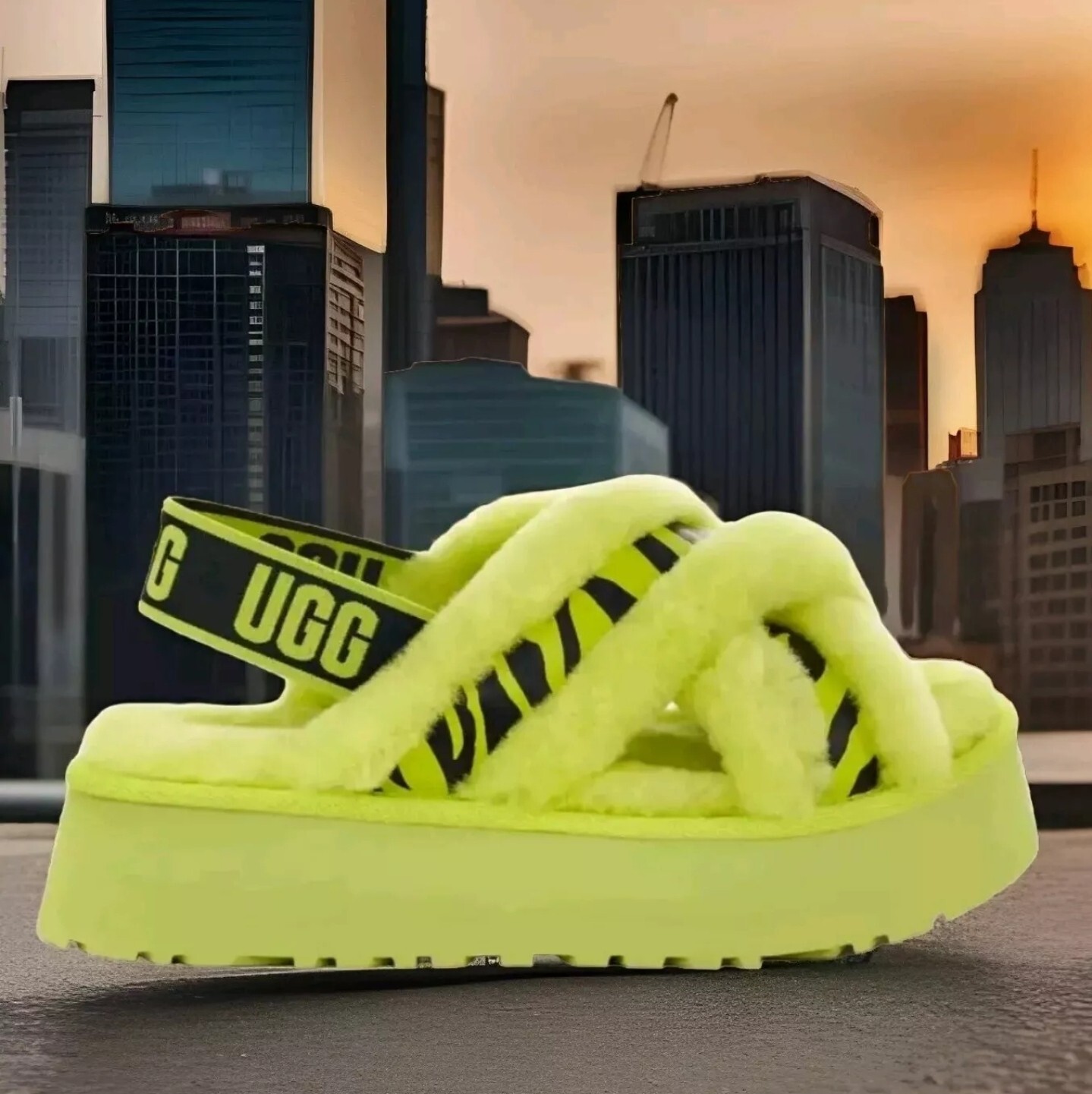 UGG DISCO CROSS ANIMALIA LIME SLIDE SANDALS - WOMEN'S SIZE 7 image 7