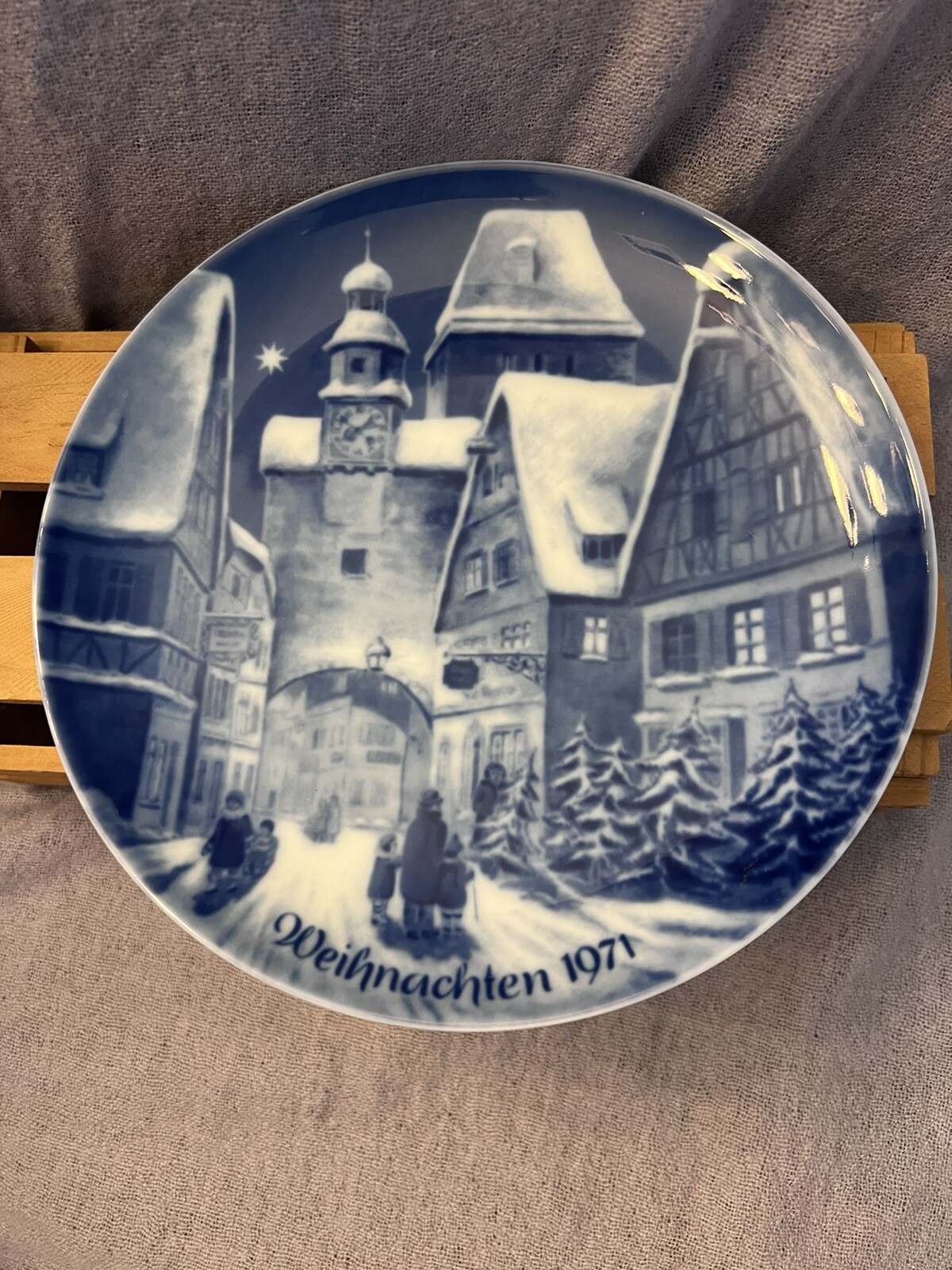 German Christmas Plate 1971 Berlin Design Blue China Rothenburg On