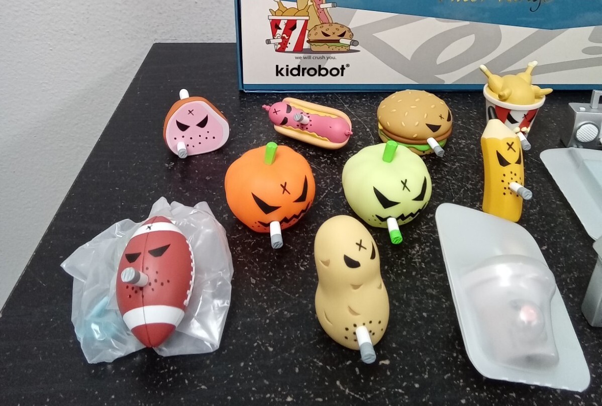 DEPT　100個限定　kidrobot kozik　コジック DEPT 100個限定 kidrobot kozik コジック 週末値下げ DEPT 100個