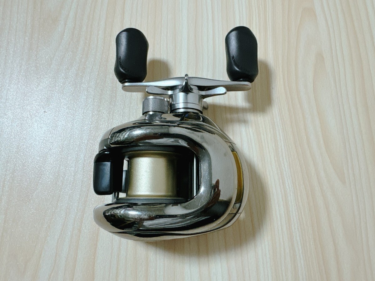 SHIMANO - シマノ Scorpion ANTARES RH220000 Shimano Scorpion ANTARES 5 Right Bait Casting Reel with Box