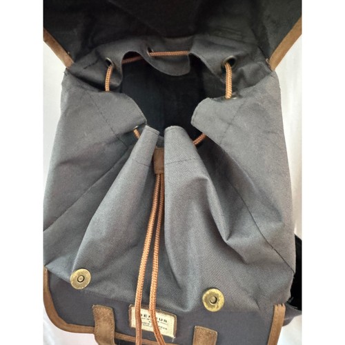 Benrus Backpack with Vinyl Trim - Picture 3 of 12
