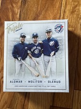 Roberto Alomar Bobblehead and Frank Thomas Statue Stadium Giveaways 12