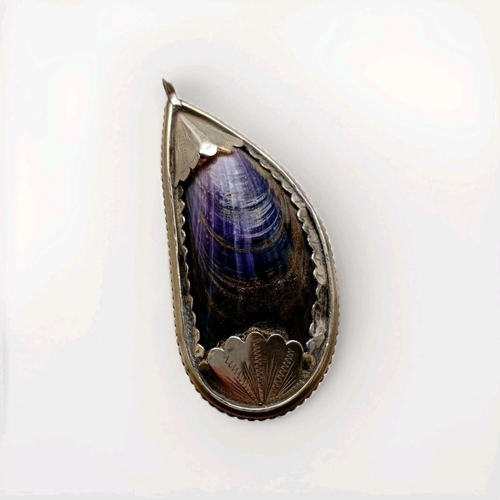 White Metal and Mussel Shell Machsafe / Snuff Box