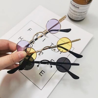 Elegante und stilvolle Brille für Benutzer digitaler Geräte in mehreren Farben erhältlich