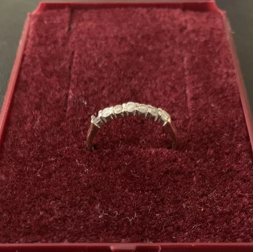 9ct Gold Seven Diamond Eternity Ring Size M - please see description 