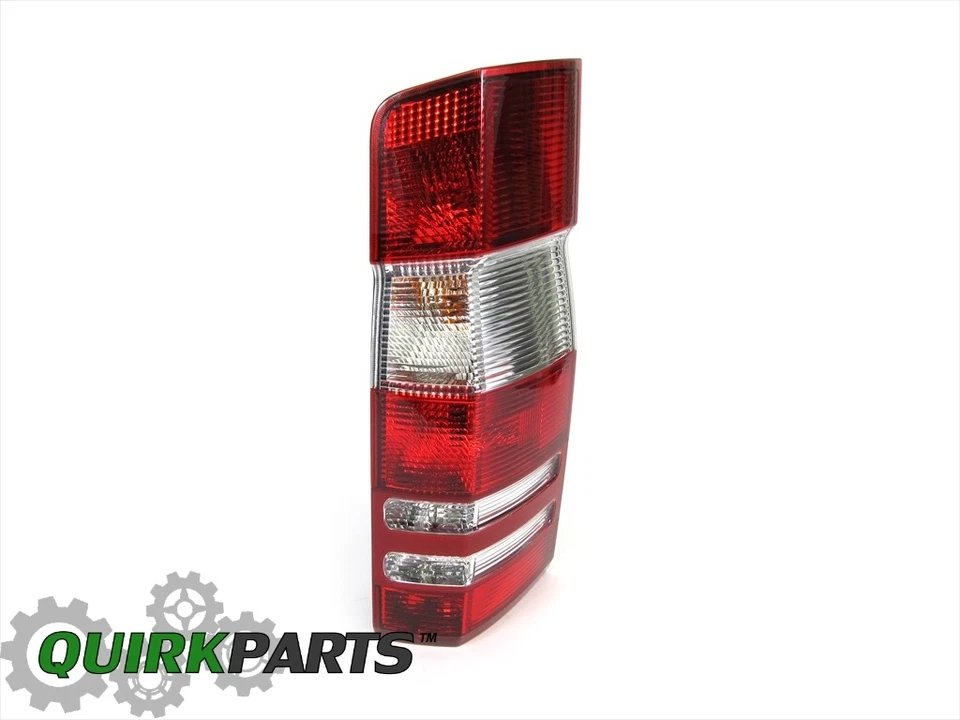 Dodge Sprinter 2007-2009 lado derecho del pasajero luz trasera lámpara fabricante original nuevo Mopar Foto 3 de 4