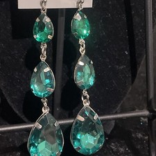 Vintage Rare Graduated Teardrop Emerald Rhinestone Earrings Silver Tone 3.5 Inch