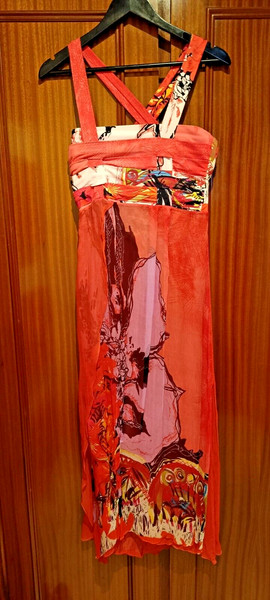 Vestido Save The Queen. Talla XL, seda.