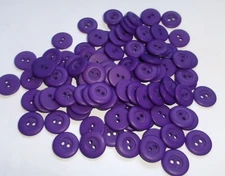 LOT OF 100 PURPLE COLOR 9/16 INCH 2 HOLE re BUTTONS, NEW