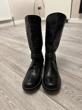 Image of carvela boots size 6