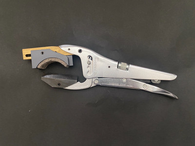 SewMac Jaws Fret Press by Facom Tools of France