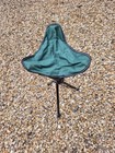 Tragbarer klappbarer Dreibeinsitz Dreibeinhocker für Camping, Angeln, Reisen