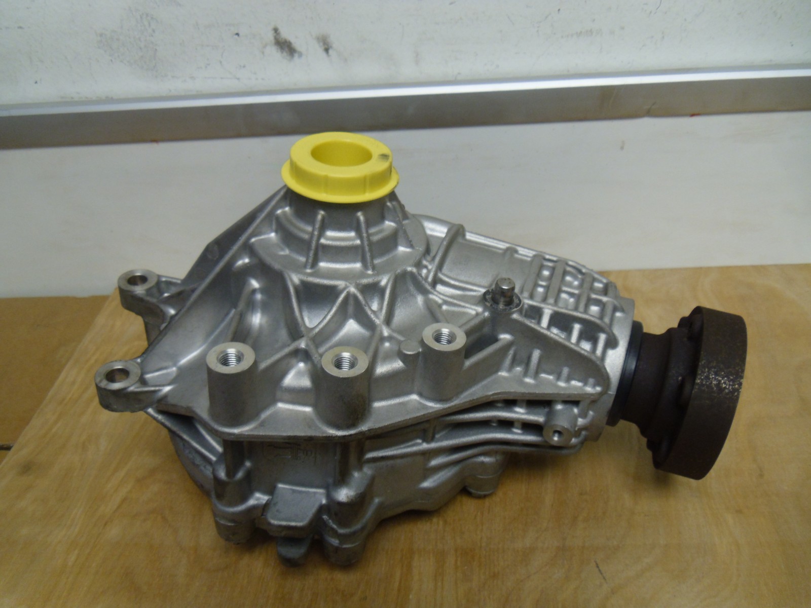 2014 2015 2016 2017  MASERATI GHIBLI FRONT DIFFERENTIAL OEM 06700077220  