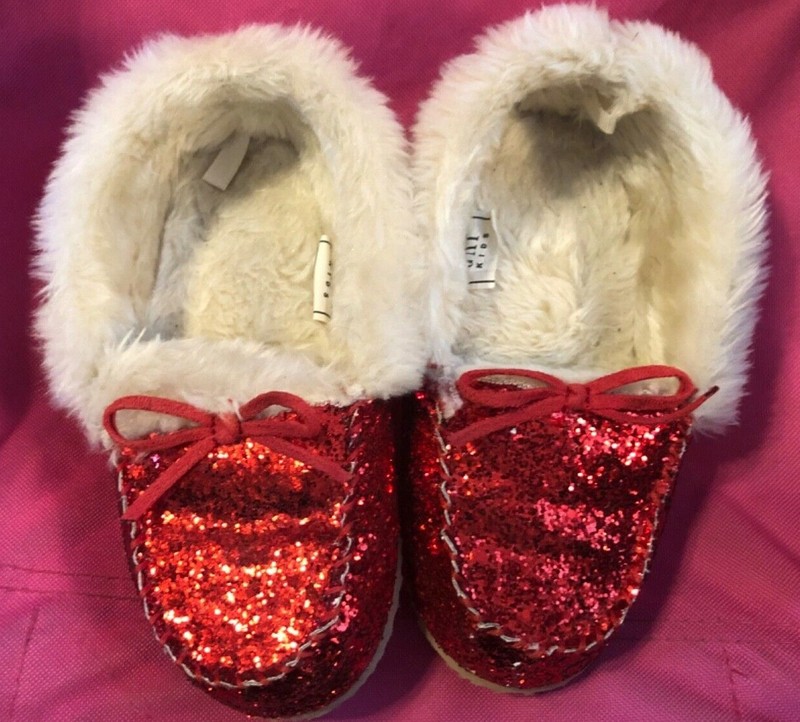 GapKids Girls 1-2 youth red glitter slippers
