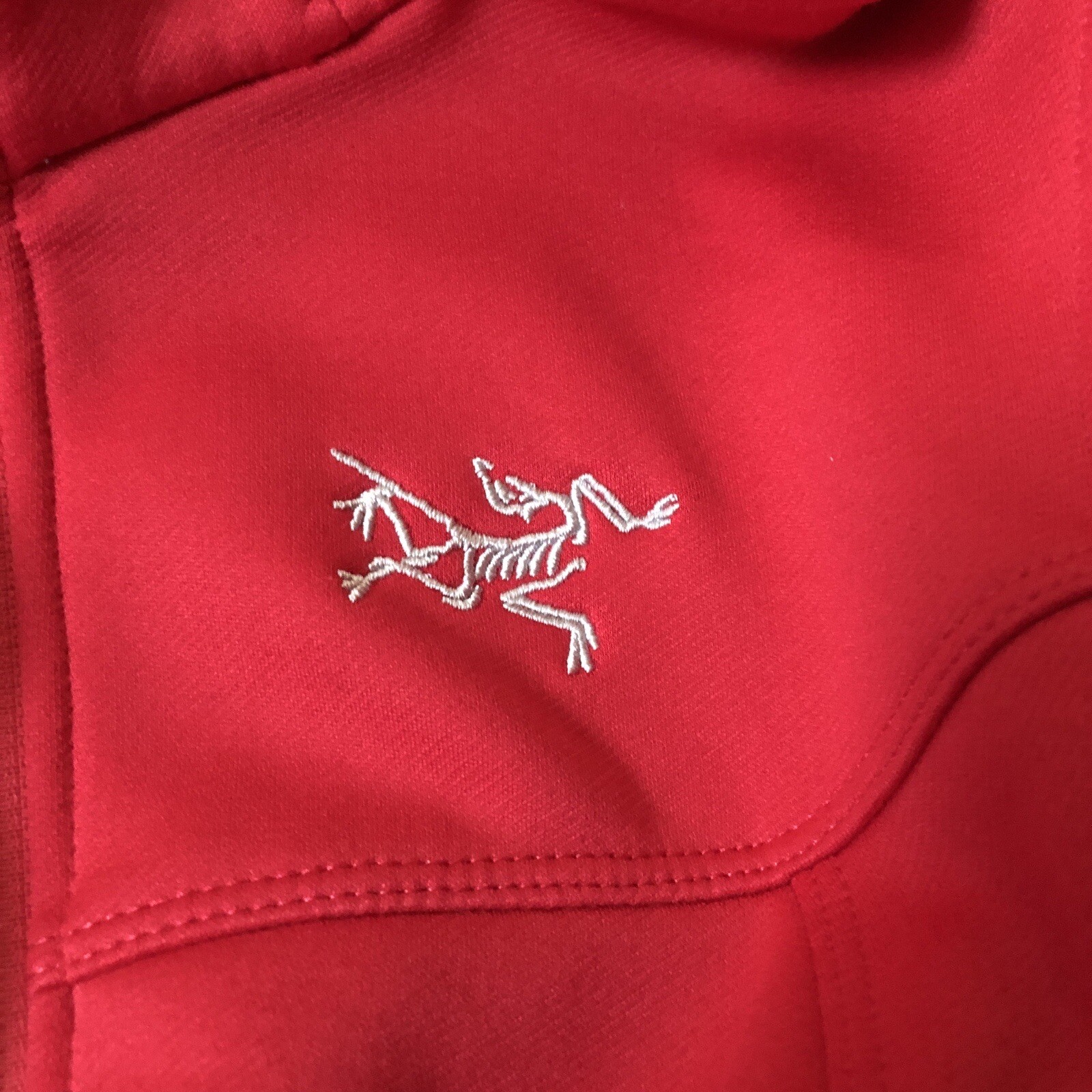 ARC'TERYX Arc’teryx Felpa Donna Arenite Piccola con Cappuccio Rosso Flamenco Full Zip Foderata in Pile
