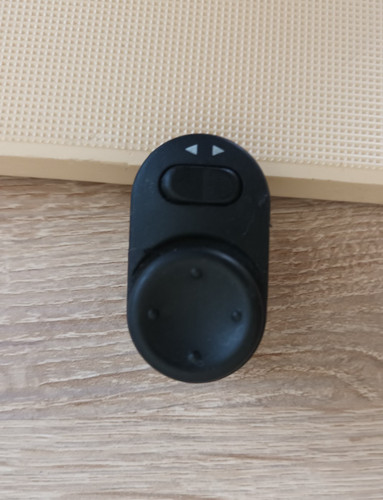 Opel Omega B Schalter für Außenspiegel 90363307