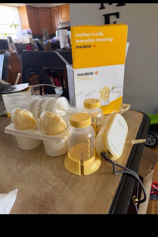 Medela Freestyle Single Electric Breast Pump BPA-Free Battery 24mm