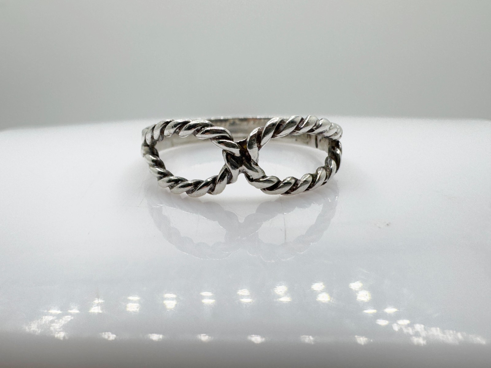 VINTAGE SOLID SILVER INFINITY ROPE FRONT CELTIC S… - image 1