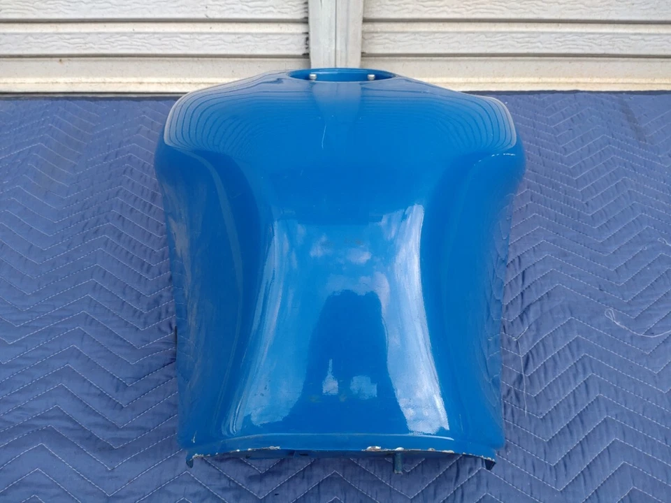 SUZUKI GSX-R600 FUEL TANK PETROL TANK OEM GENUINE FROM JAPAN  — 第 3/4 张图片