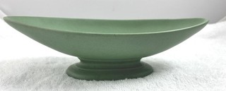 Red Wing Boat Shaped Perfect Condition Green 11 x 3 x 4 Incised Mar