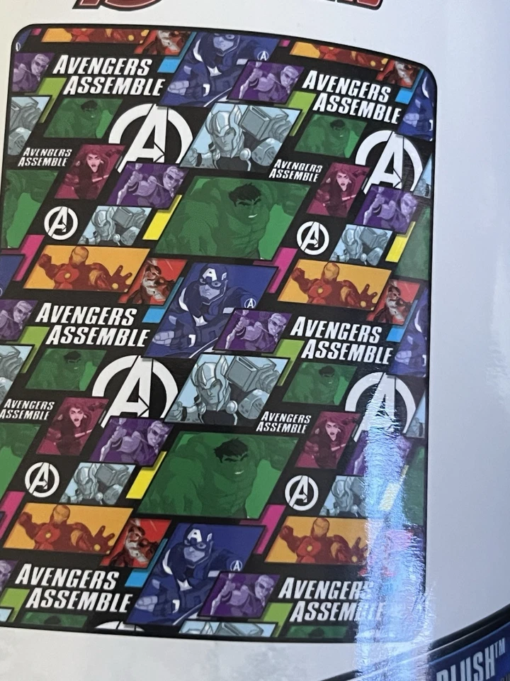 Cobertor Marvel Avengers super macio - 46 pol x 60 pol - Conjunto Avengers - Imagem 3 de 4