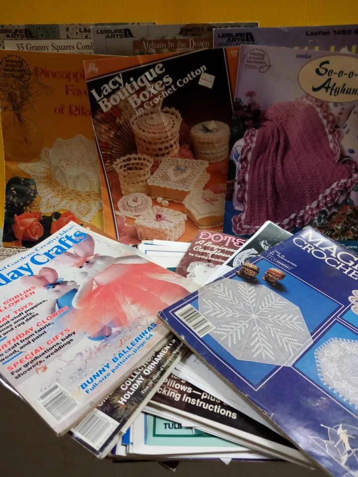 Lot of 20+ Leisure Arts & Other Pattern Classic Afghan Leaflets (F70A/4 D41) - Image 3 of 3