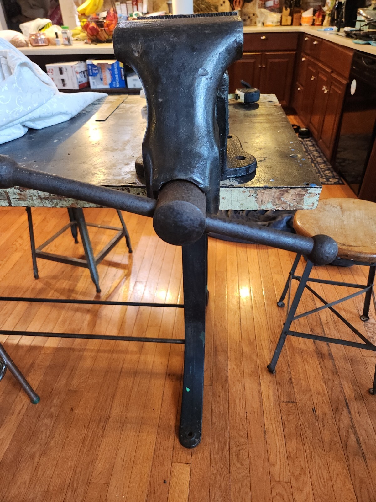 Antique hollands erie vise 15 80lbs W/ 5" Jaws Smooth And Straight eBay