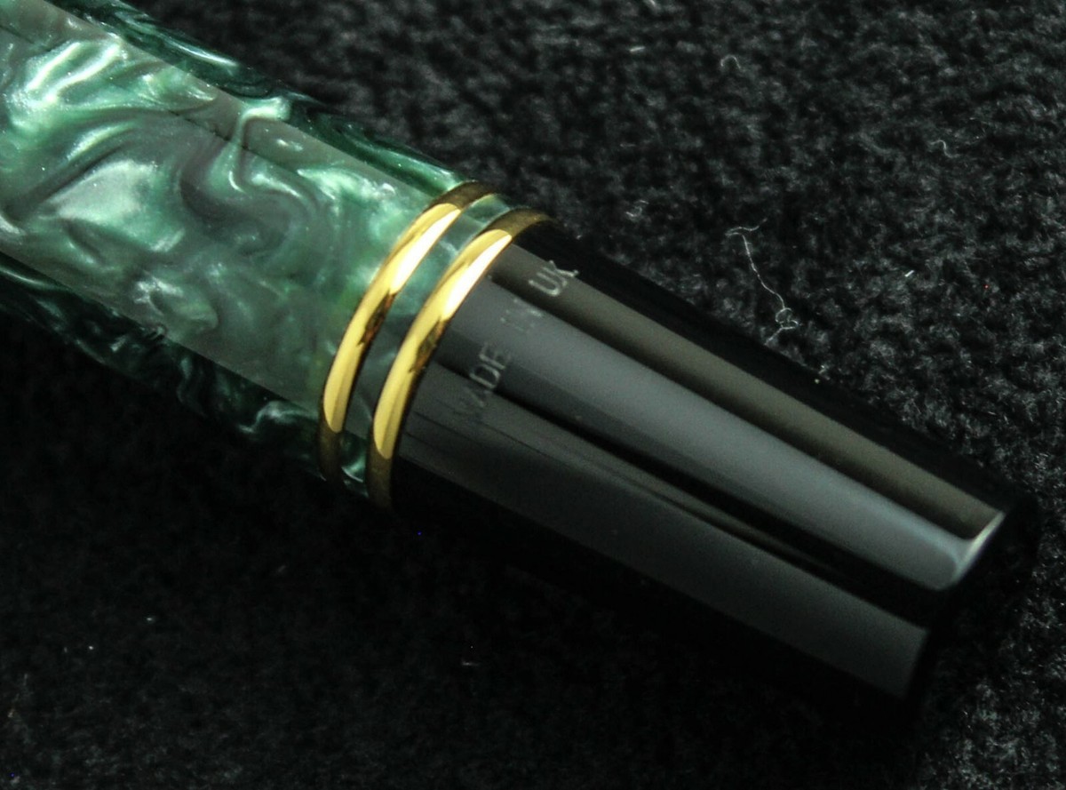 Parker Duofold International Green Marble Rollerball Pen | eBay