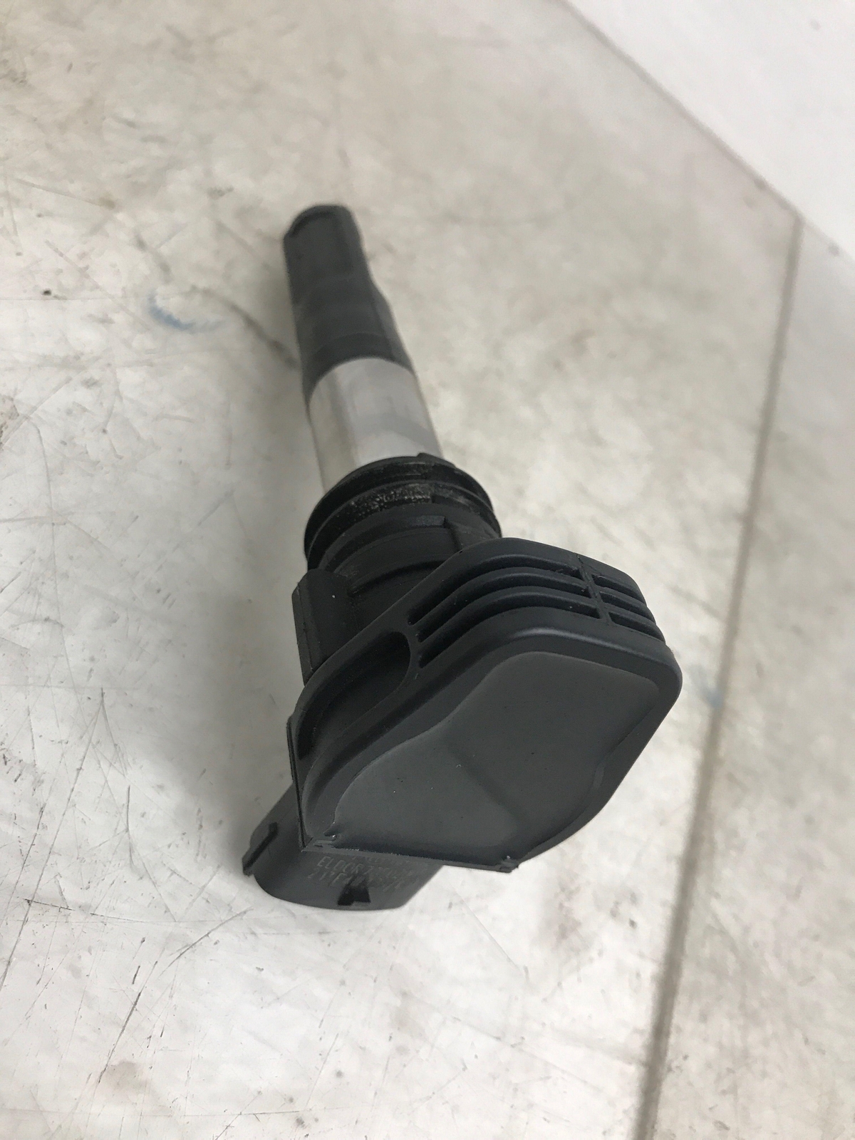 2017-2020 FERRARI GTC4LUSSO (F) ENGINE IGNITION COIL PACK 290850 OEM