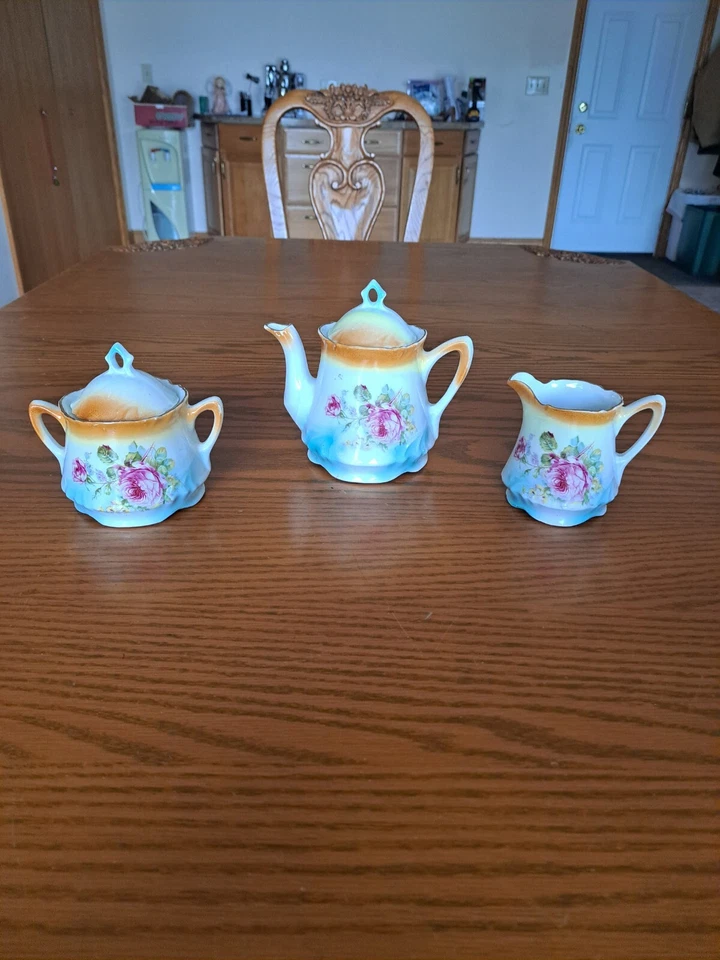 Teapot, Creamer & Sugar Bowl With Lid Antique Rose Pattern Porcelain China Set - Image 2 of 4