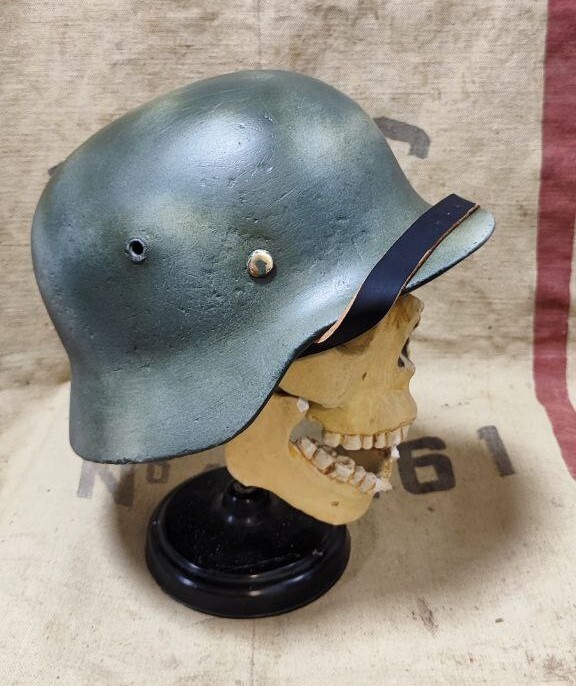 趣味・スポーツ・実用 German Helmets 1933-1945: A Collector's Wehrmacht Combat Helmets 1933–45: : Elite Brian C Bell