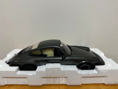 Premium ClassiXXs 1/12 Porsche 911 Carrera 3.2 Coupe Diecast Model
