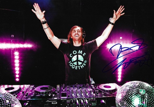 David Guetta DJ signed 8x12 inch photo autograph