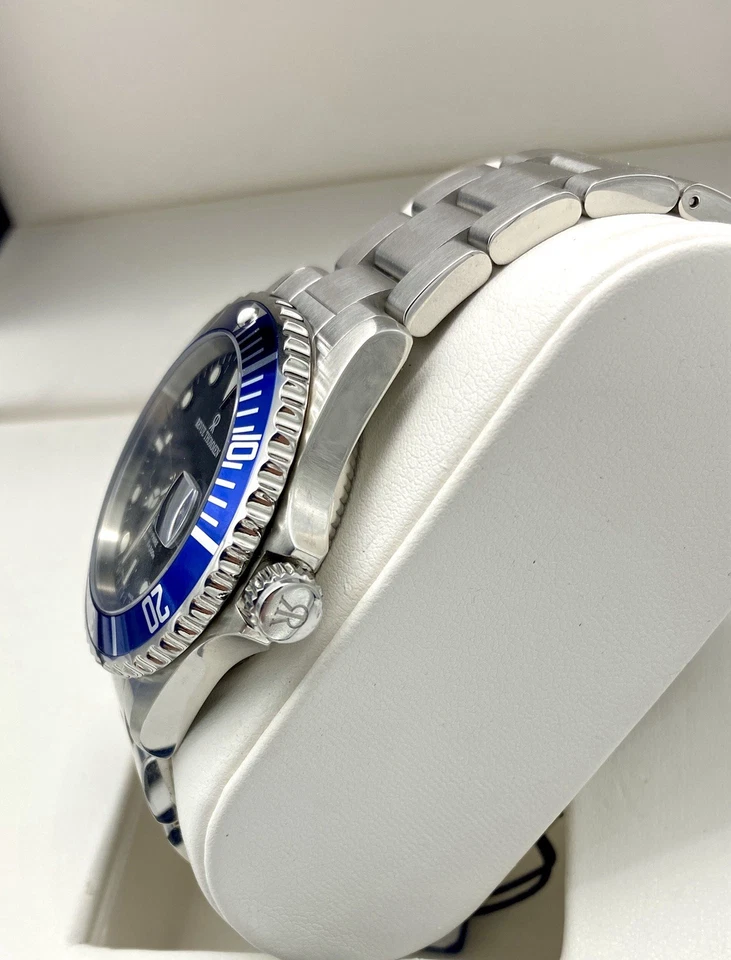 Revue Thommen Swiss Men's Diver Stainless Steel Automatic Watch sapphire 300m - Image 3 of 4