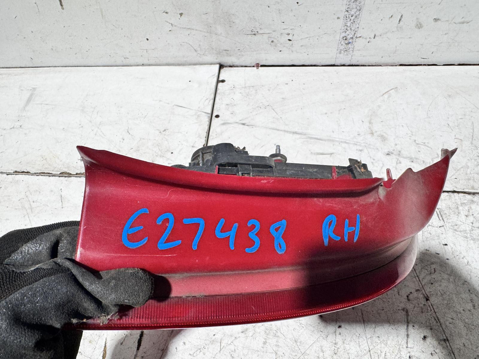 Citroen C2 Right Tail Light 03/2004-12/2008 - thumbnail 4