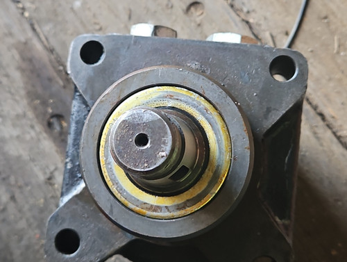 BMER Hydraulic Motor BMER-2-475-15-14BAGZ G1/2 Ports 25mm Shaft Wacker RD12