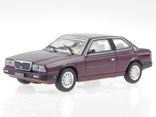 Maserati Biturbo 1982 browne modelcar in Vitrine 1:43