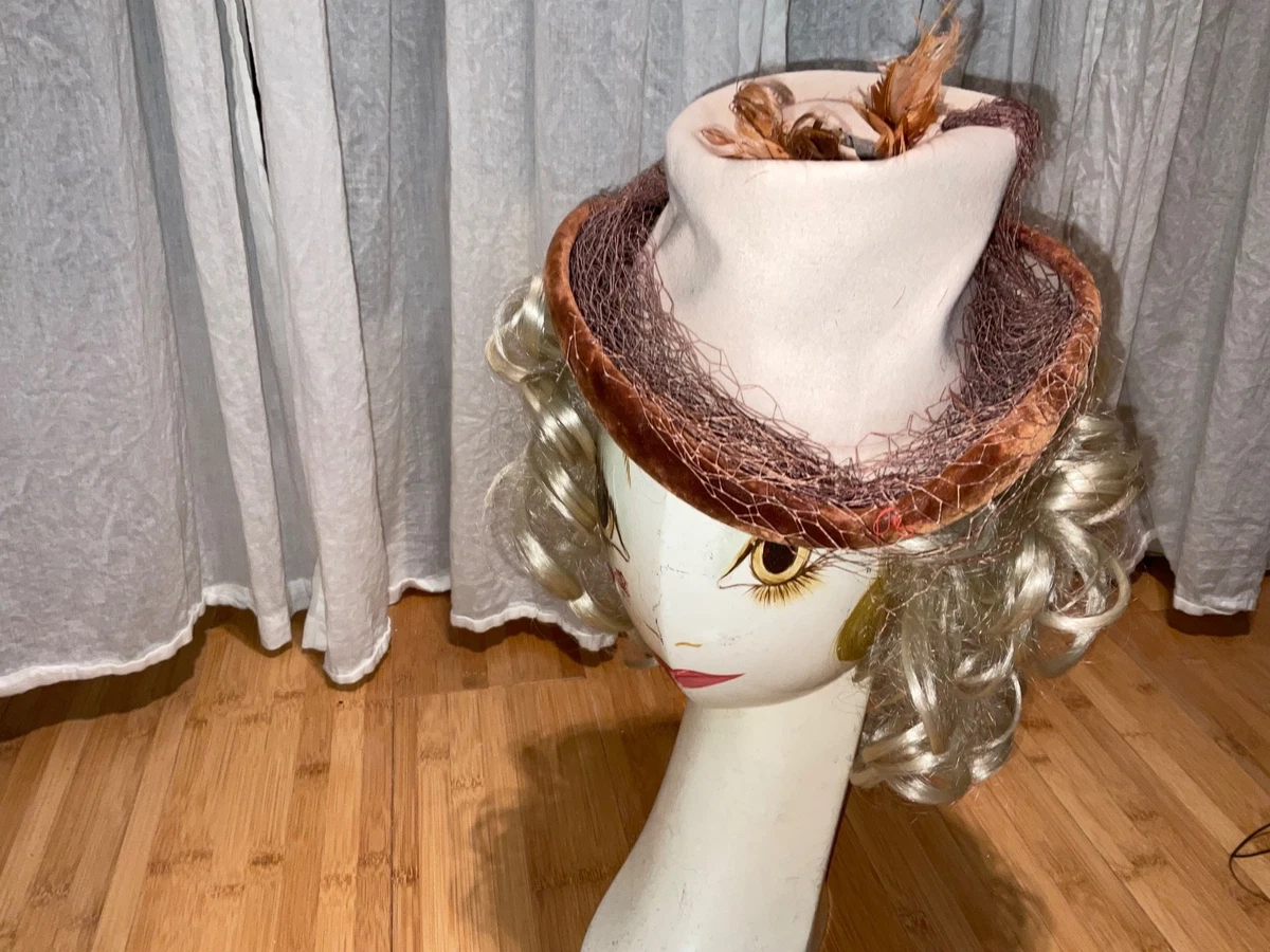 Vintage 40s Midcentury Velour Original Pillbox Toque Flat Crown Striped Hat Step back into the golden age of mid-century Chicago luxury  main image 4