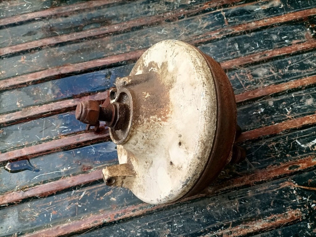 Foto 1 di 3