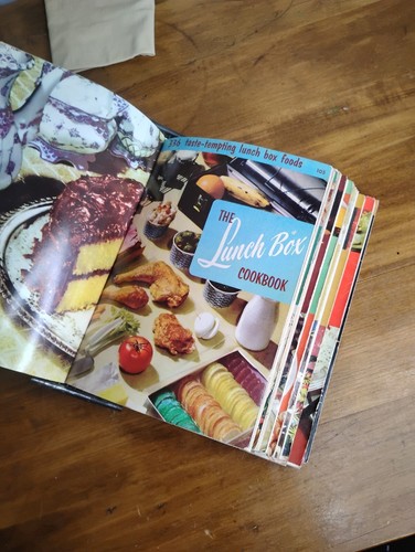 Culinary Institute of America Vintage Cookbooks 1950s #101-112 - Picture 4 of 5